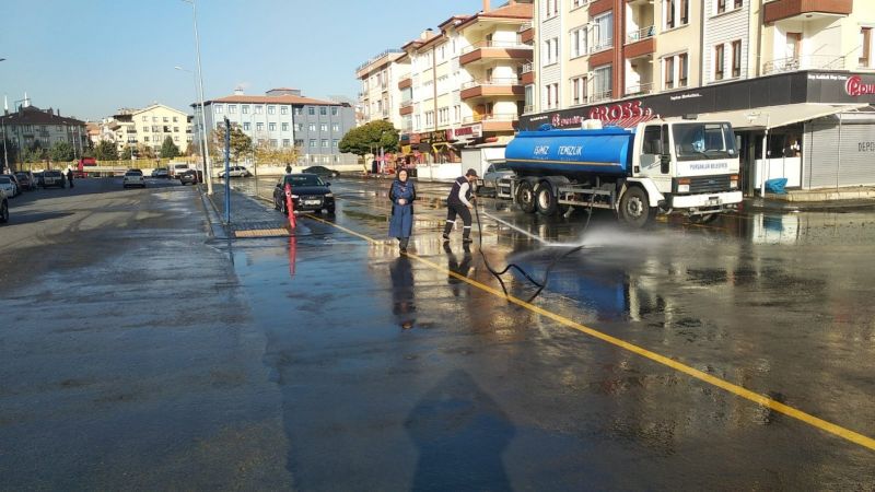 Ankara Haber; Daha Temiz Pursaklar İçin Belediye Gece Gündüz Çalışıyor!