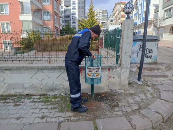 Ankara Haber; Pursaklar'da Bayat Ekmekler Çöpe Gitmiyor!