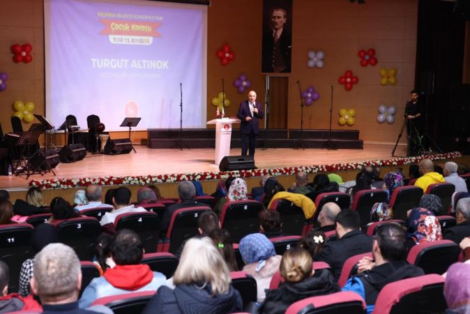 Ankara Haber: Keçiören Çocuk Korosundan Yeni Yıl Konseri...