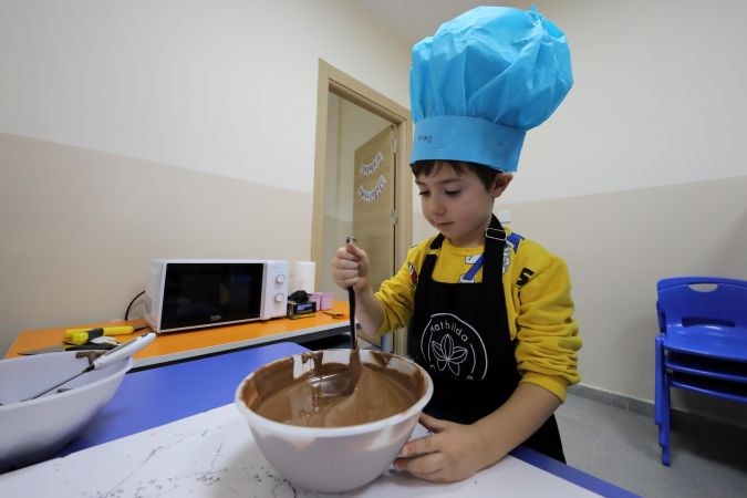 Ankara Haber: Çankaya'da Minik Çikolata Şefleri İşbaşında...
