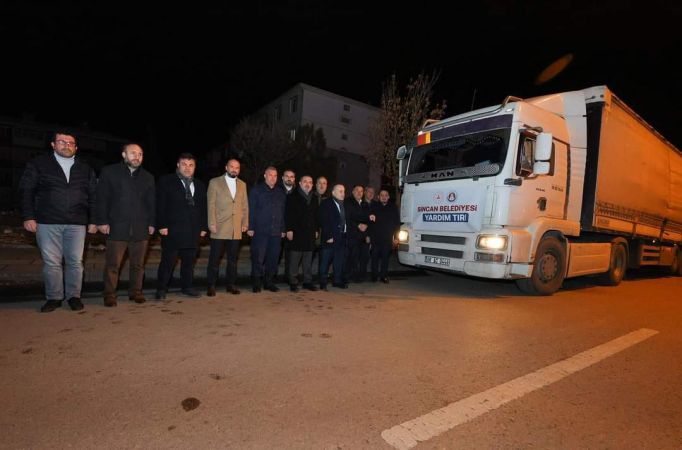 Ankara Haber: Sincan Belediyesinden Deprem Seferberliği! 21.Tır Yola Çıktı...