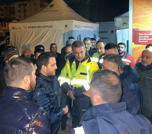 Ankara Haber: Mamak Belediye Başkanı Murat Köse Deprem Bölgesinde...