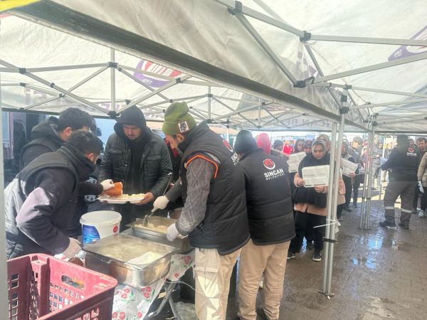 Ankara Haber: Sincan Belediyesinden Deprem Bölgesine Mobil Aşevi...