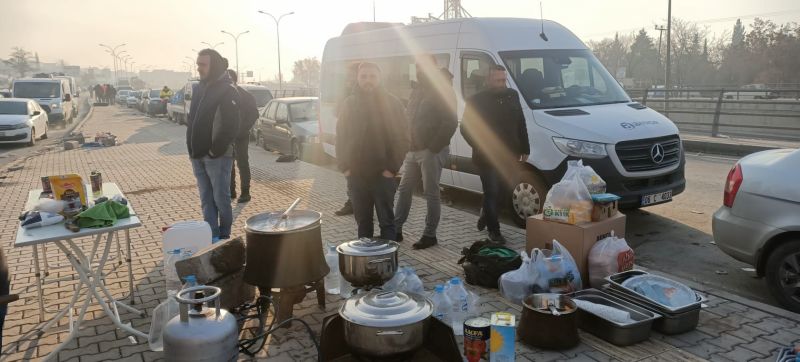 Ankara Haber: Servisçi Esnafı Depremzedelerin Tahliye Seferberliğine Kenetlendi!