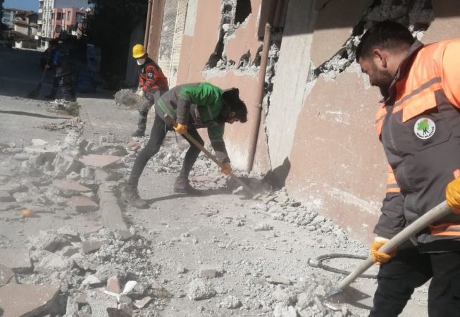 Ankara Haber: Mamak Belediyesi’nden Deprem Bölgesinde Temizlik...