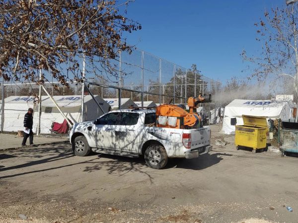 Ankara Haber: Pursaklar Belediyesi'nden Kahramanmaraş’taki Salgın Hastalık Riskine Karşı İlaçlama Çalışması