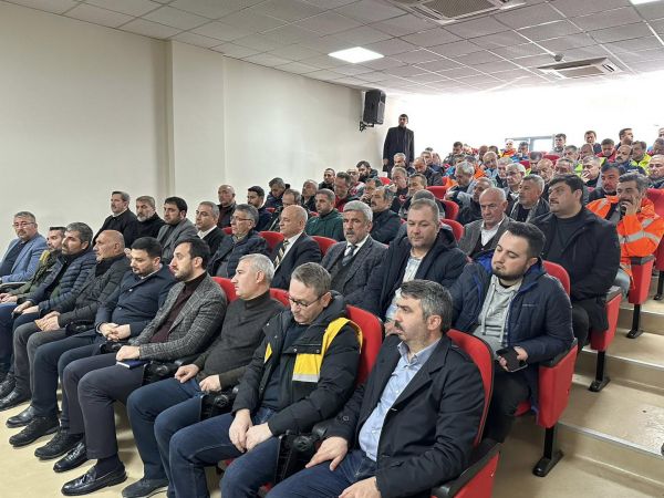 Ankara Haber: Kahramankazan Belediyesi'nden İlk Ekip Yola Çıktı...