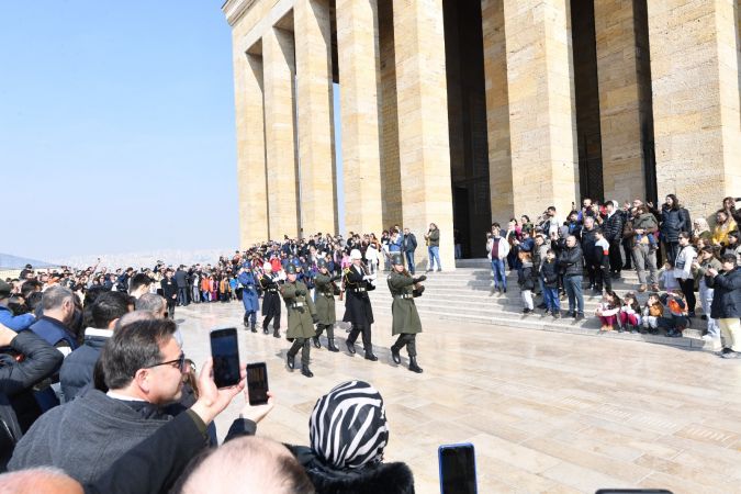 Ankara Haber! Depremzede Çocuklar Anıtkabir’i ziyaret ettiler