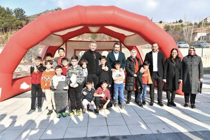 Ankara Haber; Depremzede Çocuklar ve Aileleri Millet Bahçesinde!