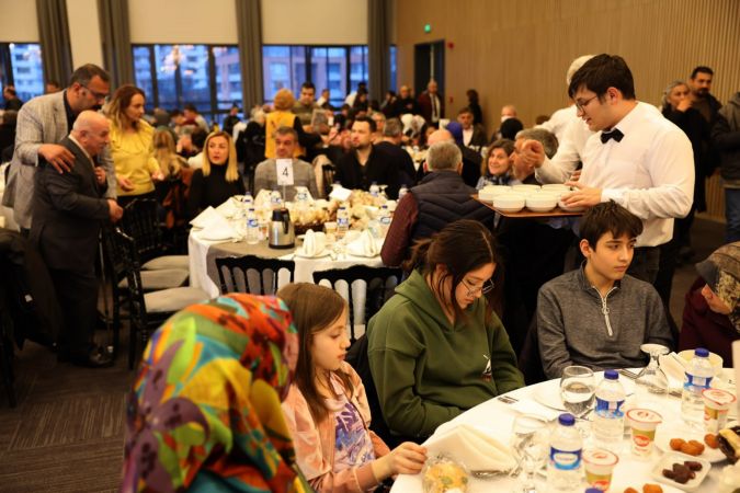 Ankara Haber: Çankaya Belediyesi İftarda Engelli Vatandaşları ve Ailelerini Konuk Etti...