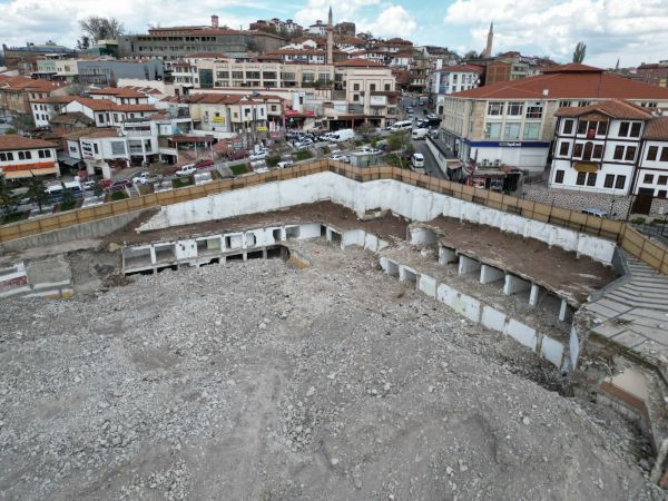 Ankara Haber: Altındağ'da Tarihi Samanpazarı Meydanı Otopark Sorununu Çözecek...