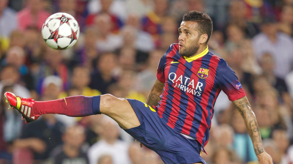 dani-alves-1402061222-474.jpg