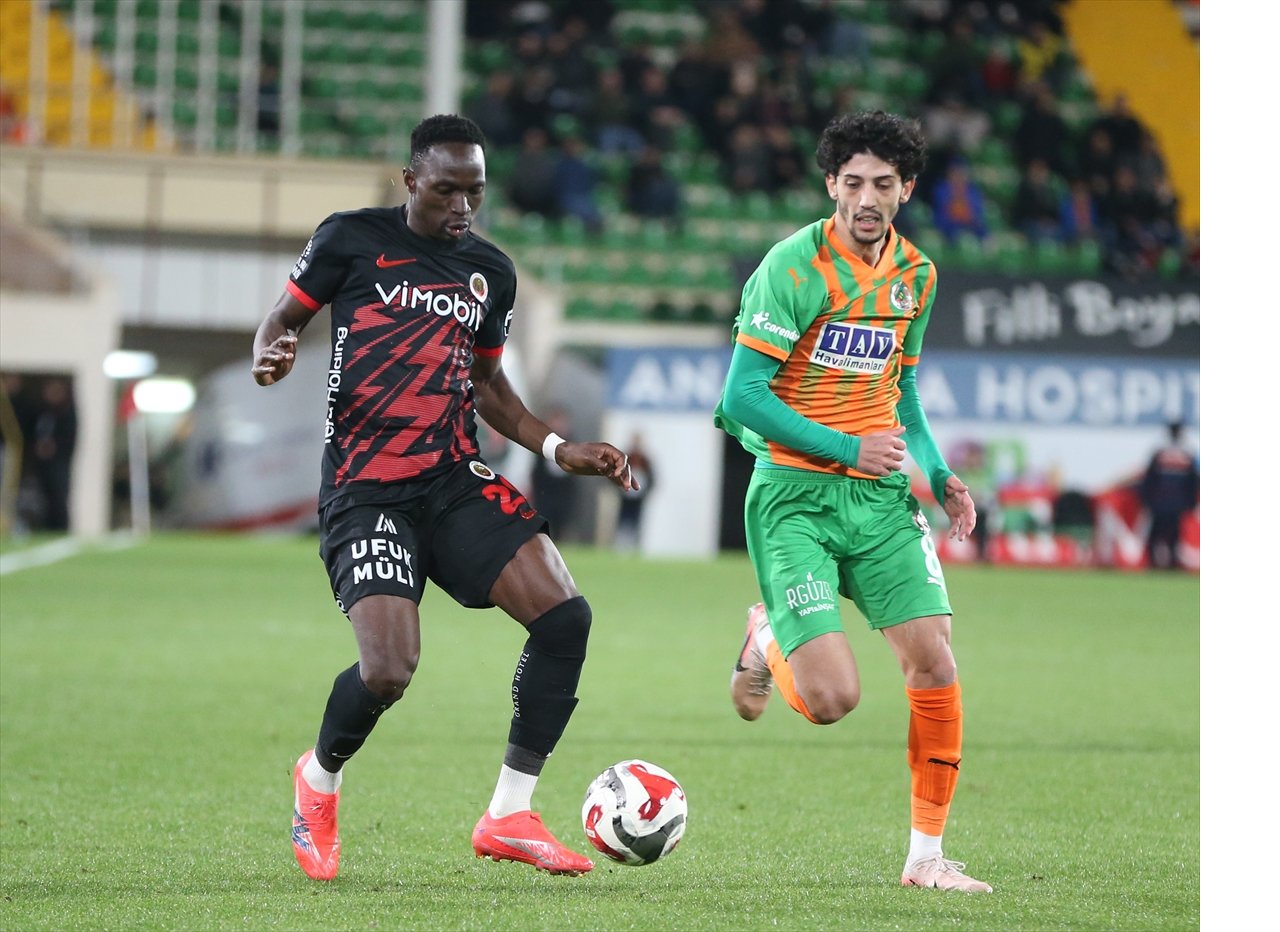 aa-20260309-40777462-40777458-corendon-alanyaspor-natura-dunyasi-genclerbirligi.jpg